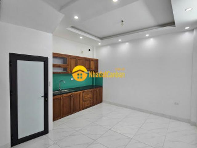 Chính chủ cần bán nhà tổ 12 phú lương hà đông nhà diện tích 34.7m2. 4,5 tầng. Mặt tiền 4.13m
