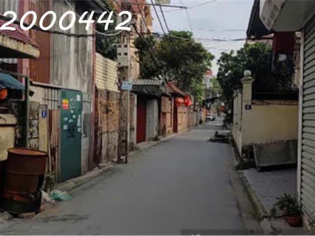 Chính chủ cần bán nhà cấp 4 khu phân lô quân đội ô tô DT 50m2 nhỉnh 6tỷ. Cạnh ĐH Công NghTỶIIIII