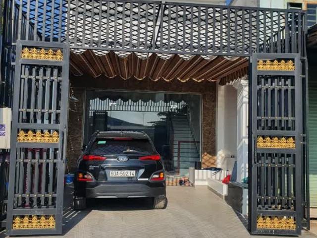 Chính Chủ Cần Bán Nhà Diện Tích Rộng tại Bình Dương