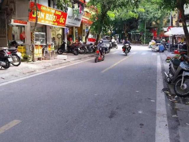 Chính Chủ Cần Bán Nhà Hoàng Hoa Thám Nhỉnh 3 Tỷ Nhà 27 Mét