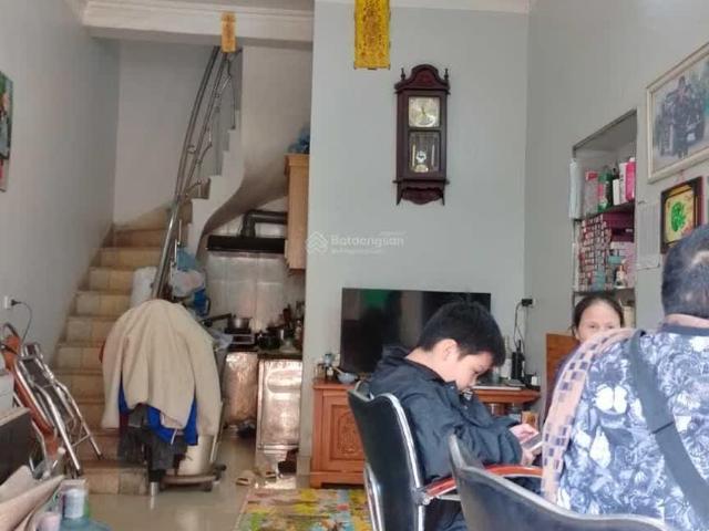 Chính chủ Cần bán nhà mặt ngõ 100 phố Nguyễn Văn Viên