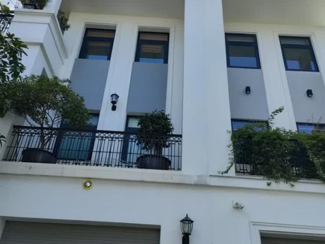 Chính Chủ Cần Bán Biệt Thự Mặt Phố Chính Lô Góc 286M2 X 3 Tầng 116 Tỷ