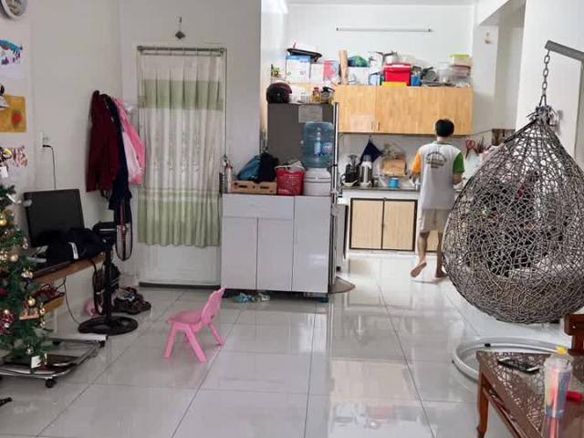 Chính chủ cần bán căn hộ 2PN, tầng 2 Chung cư thang bộ đường Phạm Thế Hiển, Phường 7, Quận 8