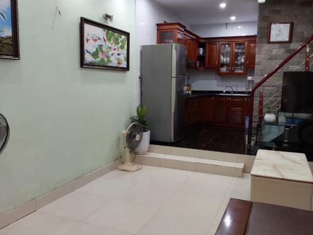 Chính chủ cần bán Căn Nhà 2 Tầng Tại Số 2A, Ngõ 18, Đường Giếng Đồn, Phường Trần Hưng Đạo, Hạ