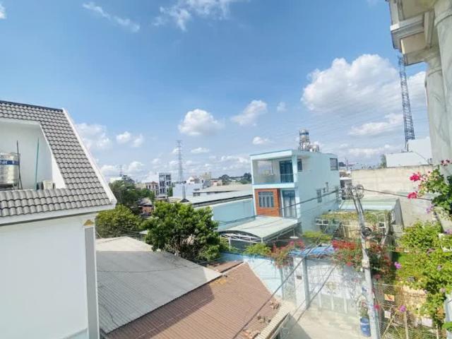 Chính Chủ Cần Bán Căn Nhà Mặt Tiền Lâm Thị Hố 65M2 Chỉ 5.6 Tỷ