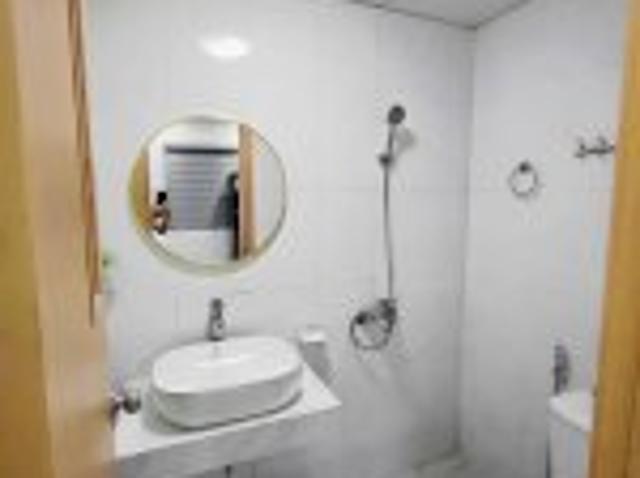 Chính Chủ Cần Bán Gấp Căn Hộ Diện Tích 66,5M², Full Đồ, Giá 3,3 Tỷ