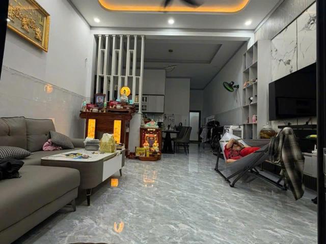 Chính chủ cần vốn bán gấp nhà mới xây – đường nguyễn đức thiệu, phường dĩ an, tp. Dĩ an