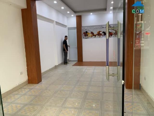 Chính chủ cho thuê cửa hàng kinh doanh 30m2 tại mặt đường Ngô Xuân Quảng