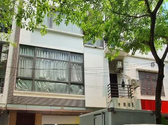 Chính chủ cho thuê nguyên căn đẹp mới, Đại la, 134m2x 4T 35 Tr, VP, Kinh doanh