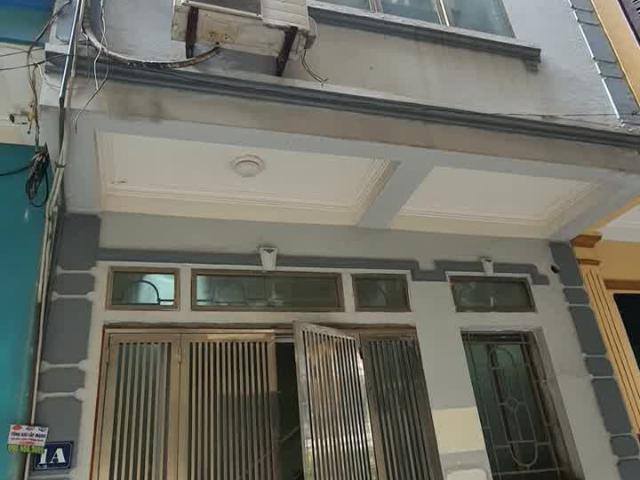 Chính Chủ Cho Thuê Nhà 5 Tầng Nguyên Căn Ô Tô Đỗ Cửa Tại Phố Định Công Thượng LH 0904250