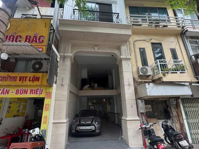 Chính chủ cho thuê nhà 9 tầng mới xây nguyên căn / theo sàn ở khâm thiên