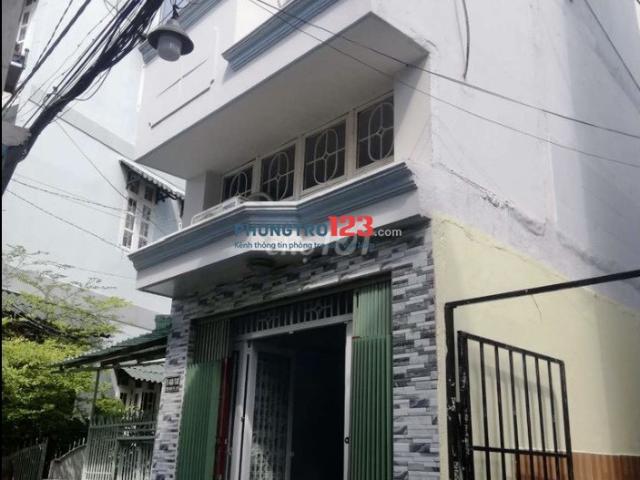 Chính chủ cho thuê nhà nguyên căn tại hẻm 148 Tôn Đản P8 Q4 giá 6,5tr/th
