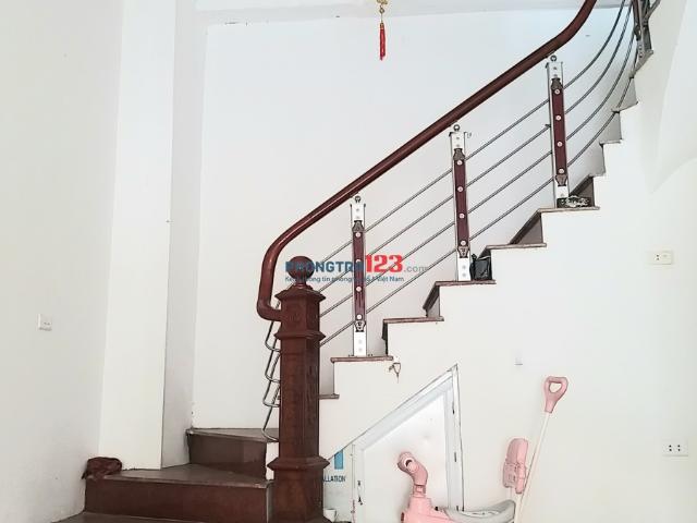 Chính chủ cho thuê nhà nguyên căn mặt phố 115A Sơn Tây, Kim Mã, Ba Đình 40X5