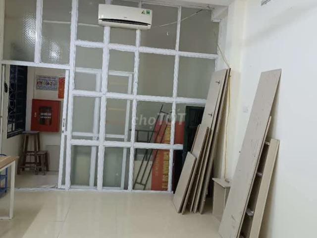 Chính chủ cho thuê nhà riêng phố Dương Quảng Hàm, Cầu Giấy để ở hoặc làm trung tâm dạy học
