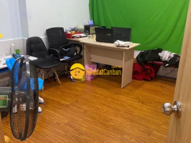 Chính chủ gửi bán căn hộ 77m hướng nam, full nội thất tại kdt thanh hà cienco 5