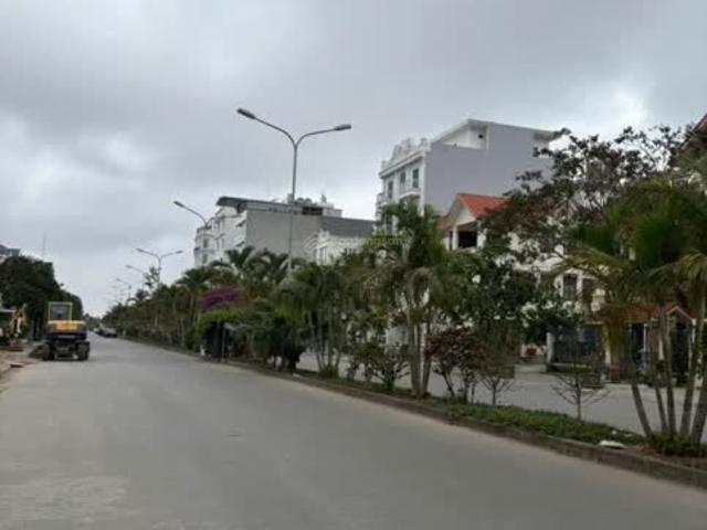 Chính chủ gửi bán lô đất Biệt Thự khu nhà giàu Mặt đường 30m lô 17 Lê Hồng Phong, Hải An, Hải Phòng