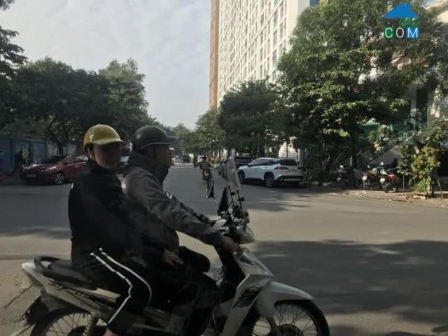 Chính Chủ Nhờ Tìm Khách Thuê Ngôi Nhà kinh doanh mặt phố Núi Trúc, Ba Đình