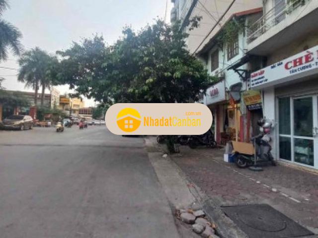 Chính chủ nhờ bán nhà mặt phố trần hưng đạo quận