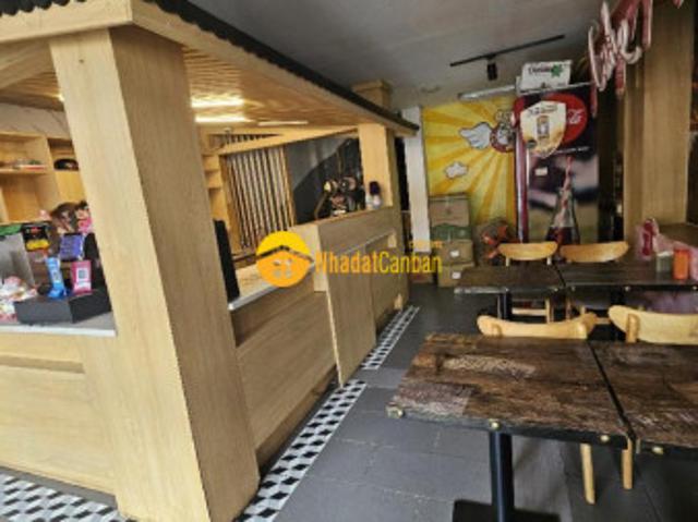 Chính giữa trung tâm cầu giấy nhà mặt phố vỉa hè to 40m2 14 tỷ