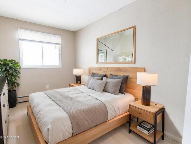 Chinook Woods Apartments | 707 57 Avenue SW
