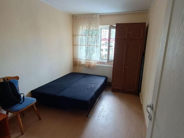 Chirie 2 camere decomandat Decebal