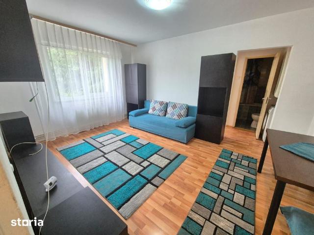 Chirie 2 Camere semidecomandat zona Florilor Str Violetelor etaj 1
