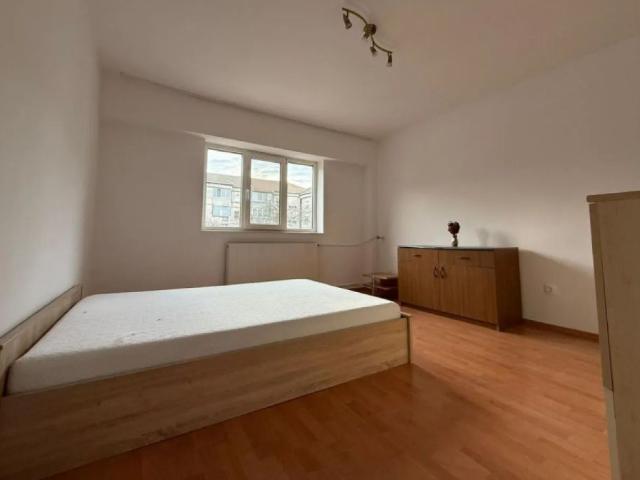 Chirie, apartament, 1 camera, 30 mp, Traian Lalescu Oradea. 250 E/lună