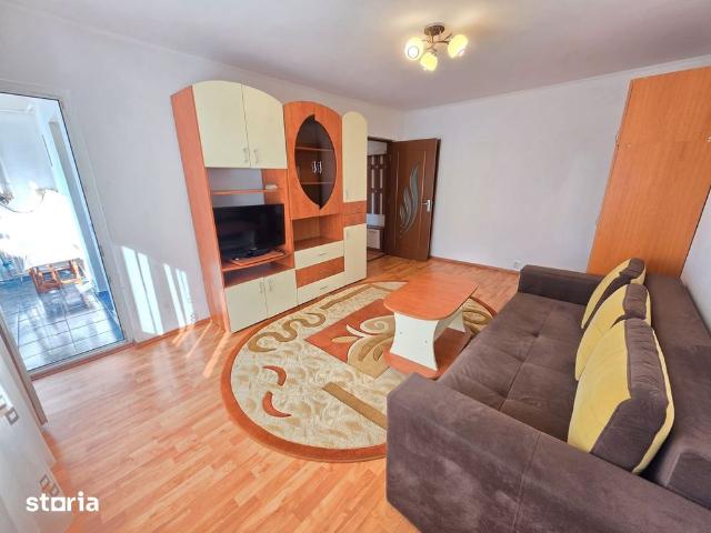 Chirie Apartament 2 Camere decomandat intrare Racadau Str. Carpatilor