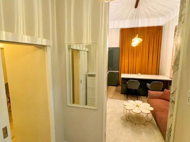 Chirie | Apartament 2camere I NOU I Tavan 4m I str Tibles | Parcare