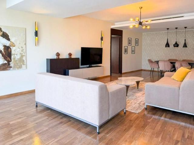 Chirie | Apartament 3 camere 110mp | Piscina & Fitness | Iancu Nicolae