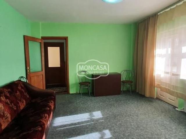 Chirie apartament 3 camere Bulevard, etaj 1, mobilat