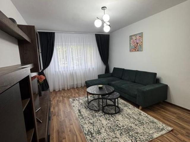 Chirie Apartament 3 camere Decebal, Menumorut FMF, Drept