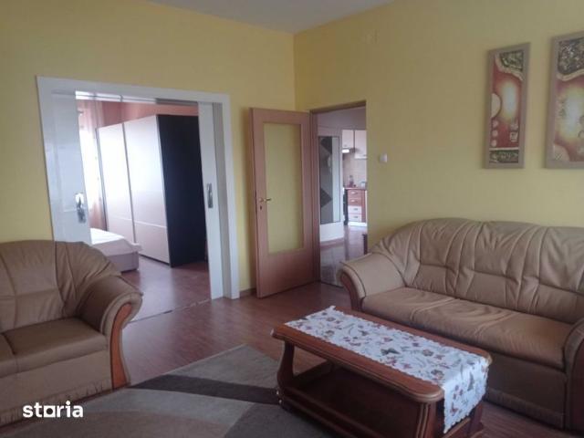 Chirie apartament central 3 camere