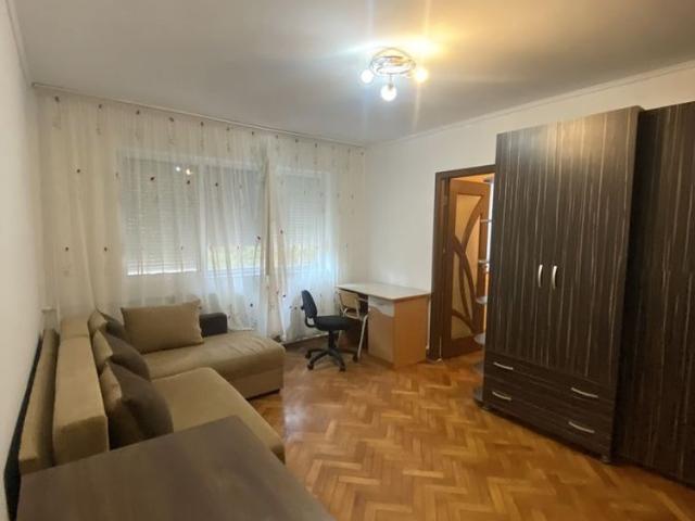Chirie! Apartament Două Camere. Parter. Zona Valența