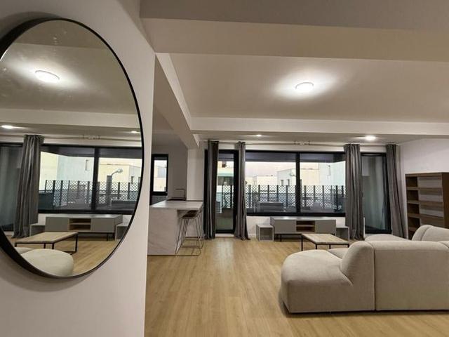 Chirie apartament exclusivist cu 4 camere, lângă Pădurea Băneasa