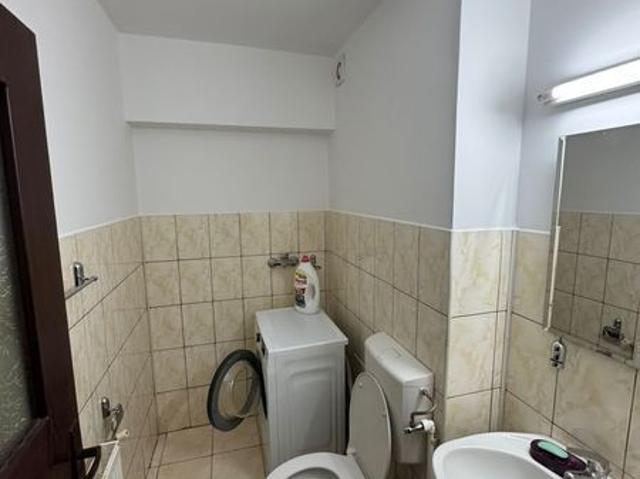 Chirie apartment 4 camere