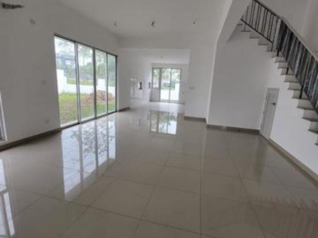 Chloe Residence Emerald West Rawang Endlot New House Basic Lot