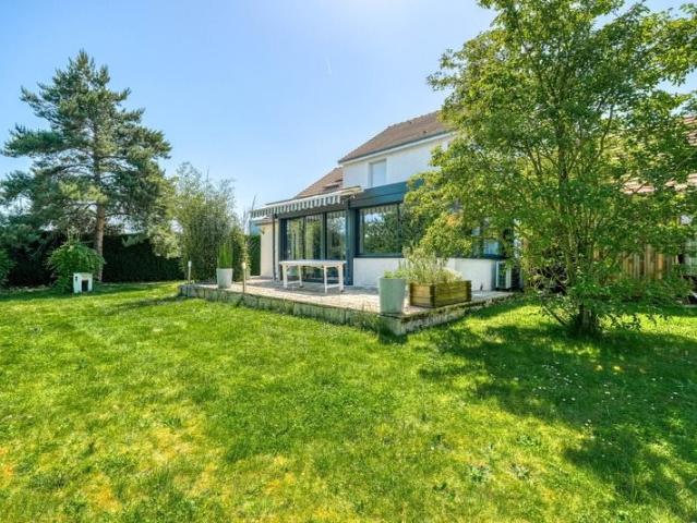 Christophe Michaudelle – Capifrance vous propose à Juilly. 175m² Juilly