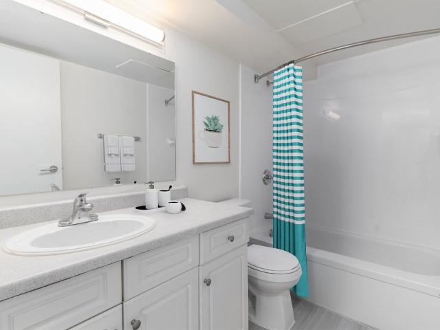 Christopher Arms 1 Bedroom Apartment for Rent at 10250 115 St Nw, Edmonton, AB T5K 2H1 Oliver