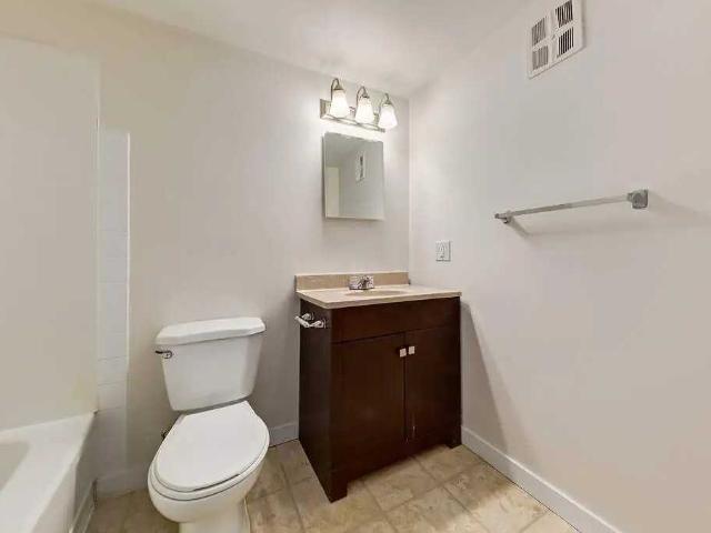 Christopher's Place 1 Bedroom Apartment for Rent at 10315 156 St Nw, Edmonton, AB T5P 2R4 Canora