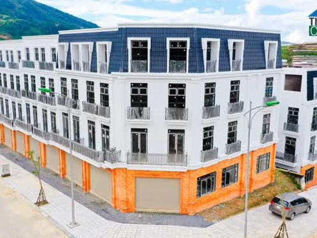 Chuyển Nhượng Nhà 4 Tầng Trung Tâm Thị Xã Sapa, Bàn Giao Thô, Sẵn Sổ Đỏ