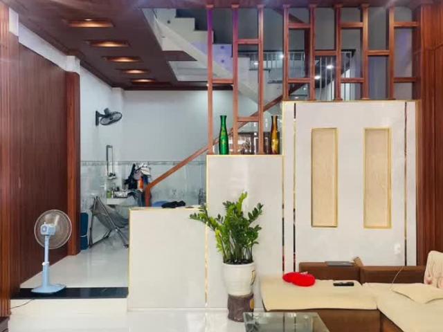 Chù Chuyển Công Tác Cần Bán Gấp Căn nhà HXH, Phước Long B, Quận 9 DT 60m2 5 x 12, Chỉ 5.2 tỷ TL