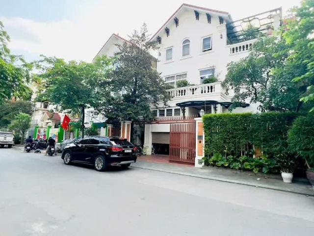 Chú Hiền nhờ bán nhà riêng phố Trương Định, ô tô vào nhà, 5 tầng kiên cố, 54m, giá 7.5 tỷ TL