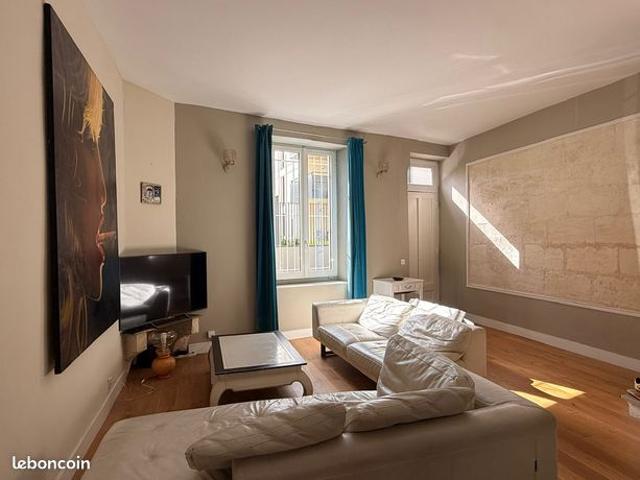 CHU Pellegrin Charmante maison pierre 120 m2 avec 3 chambres
