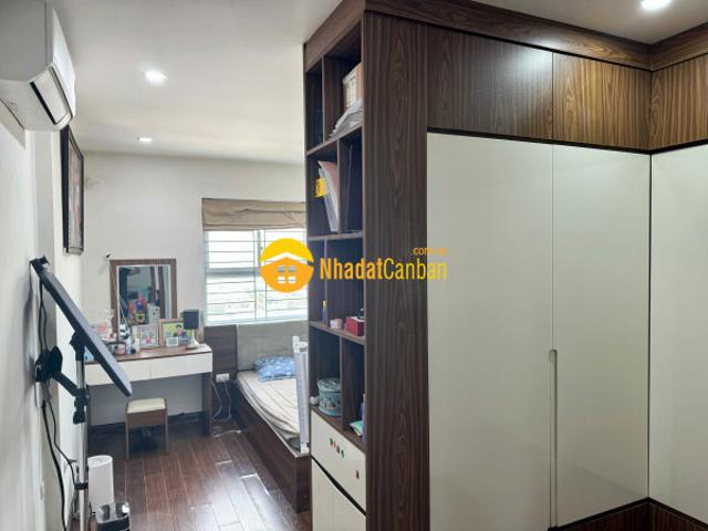 Chung cư ct1b thạch bàn nội thất xịn view thoáng dt 75.5m2. Giá 4.2 tỷ