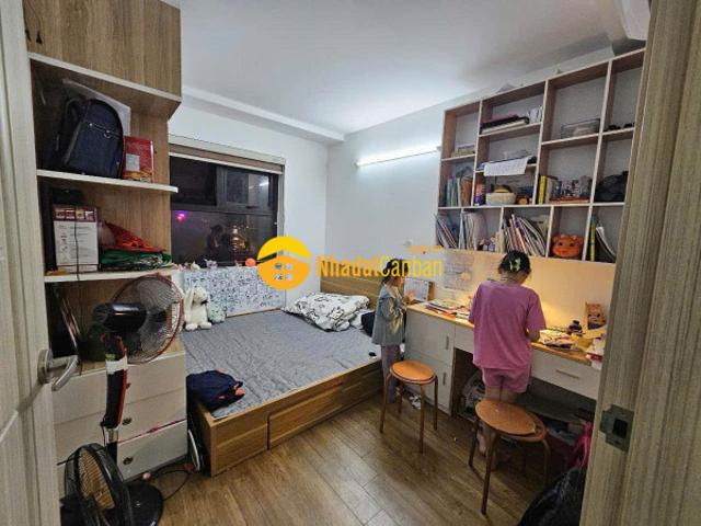Chung cư, 92m2, phố gia thụy, long biên, đông nam, ô tô. Chỉ 4.5 tỷ
