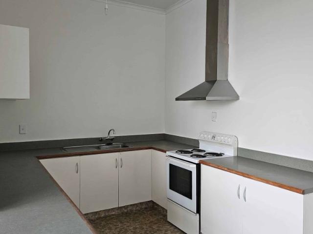 CHURCH ST, MASTERTON 2 BDRM $400 P/W