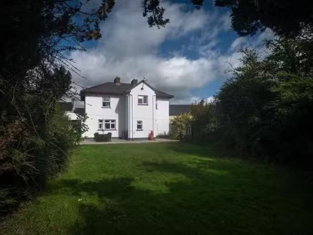 Church Street, Carrigallen, Leitrim, H12 DP30