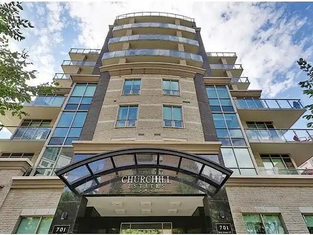 CHURCHILL ESTATES EXECUTIVE CONDO WITH 1200 SQFT TERRACE IN DOWNTOWN EAU CLAIRE