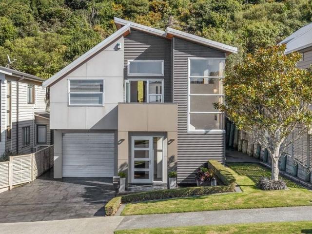 churton park, 3 bedrooms